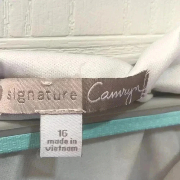 Dress size 16 plus size black, white with robin’s egg blue accents - Picture 2 of 10